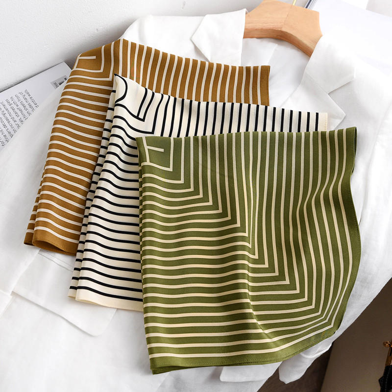 Stripe Print 100% Silk Neck He - огляд і ціна Silk Tie Striped