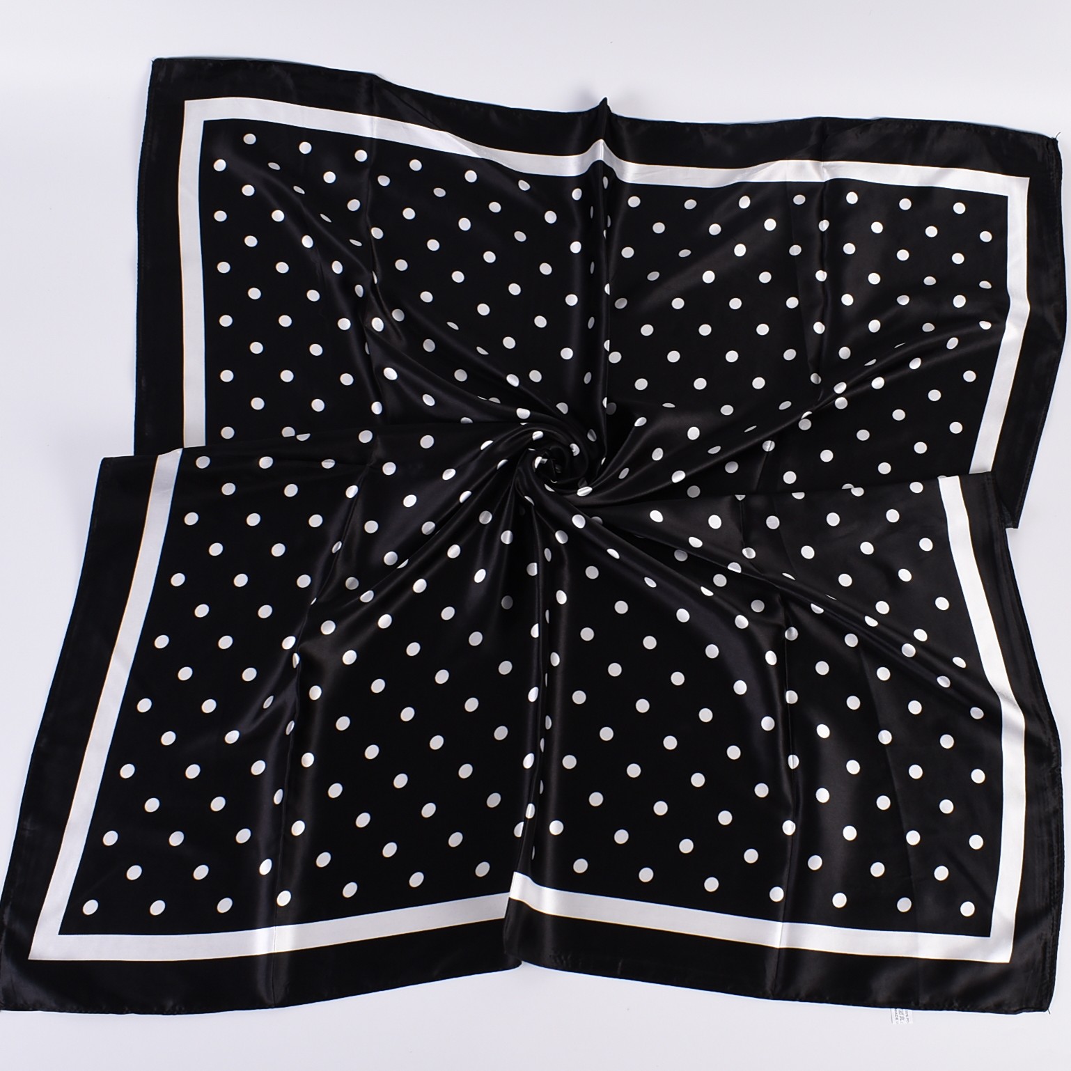 Summer new fashionable tempera - огляд і ціна Scarf Silk Square