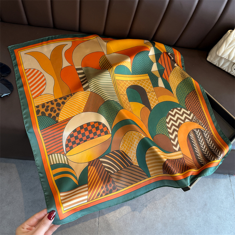 2026 New Geometry Print Silk S - огляд і ціна Ascot Neck Scarf